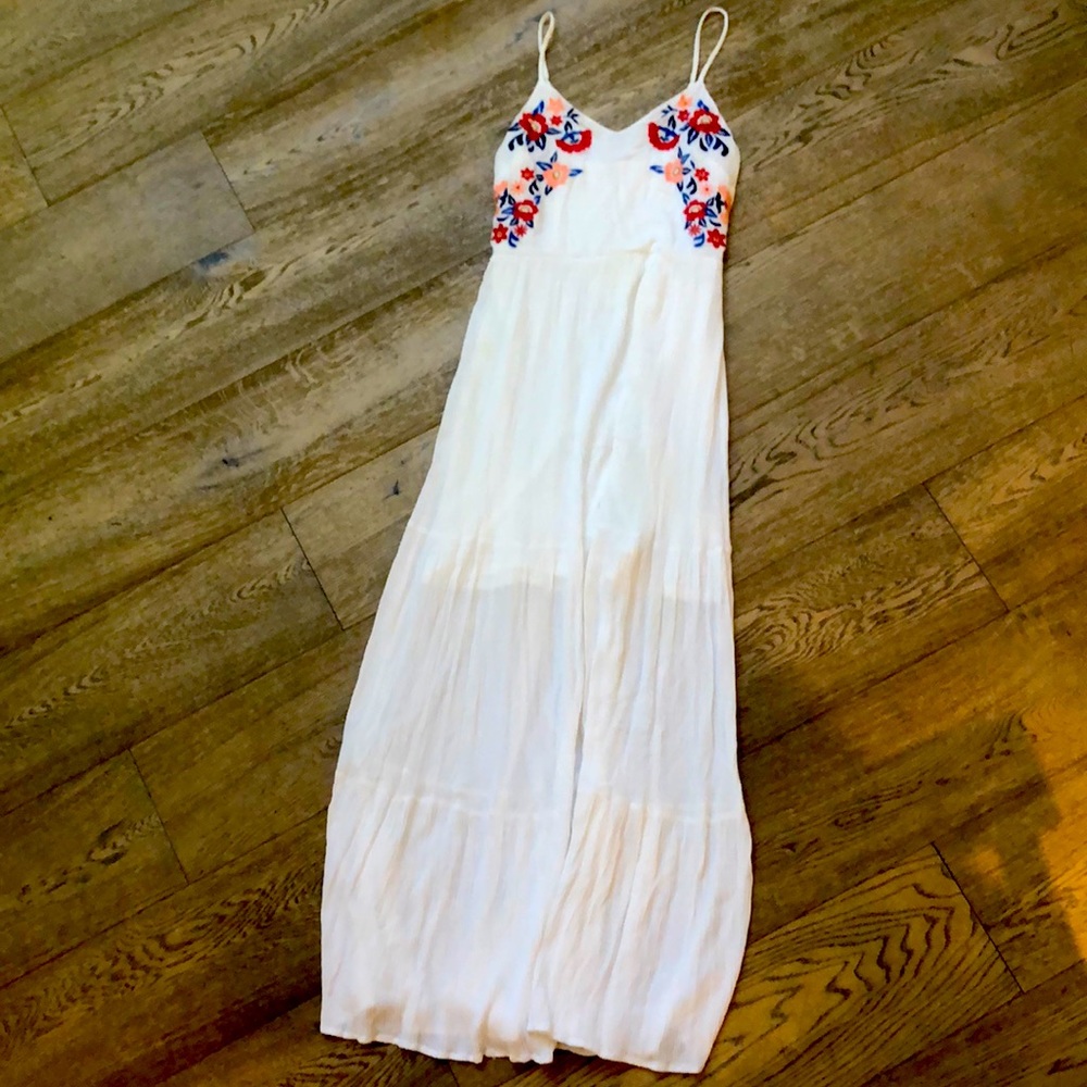 Beautiful spring/summer maxi dress